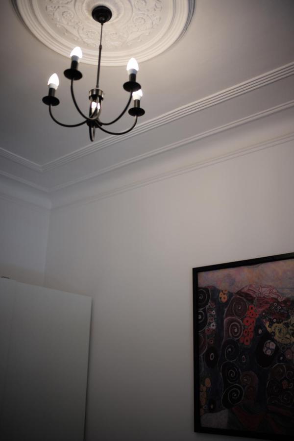 Eixample Apartments - Pova Барселона Екстериор снимка