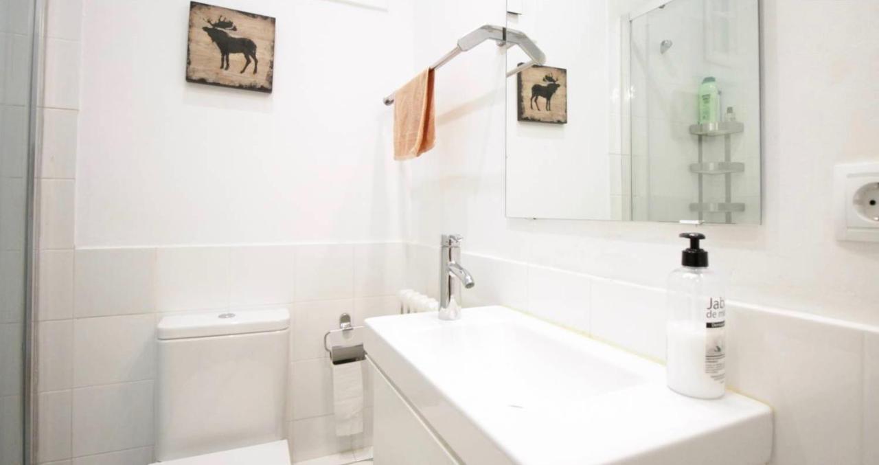 Eixample Apartments - Pova Барселона Екстериор снимка