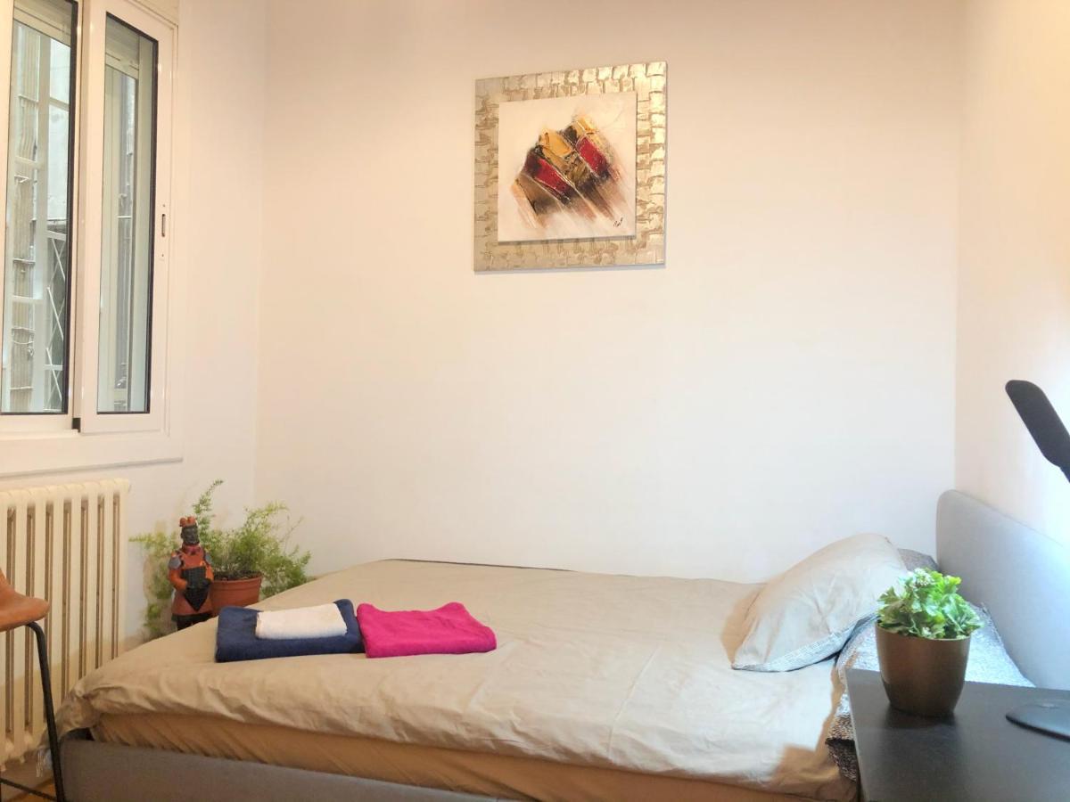 Eixample Apartments - Pova Барселона Екстериор снимка